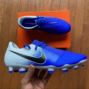 NWT Nike Phantom Venom Academy FG Cleats